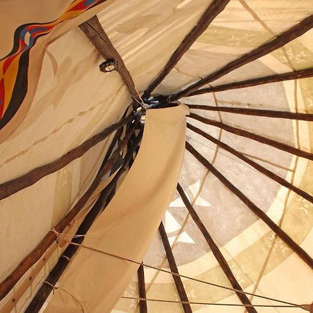 Big Sky Tipi Holidays Wartling Kültér fotó