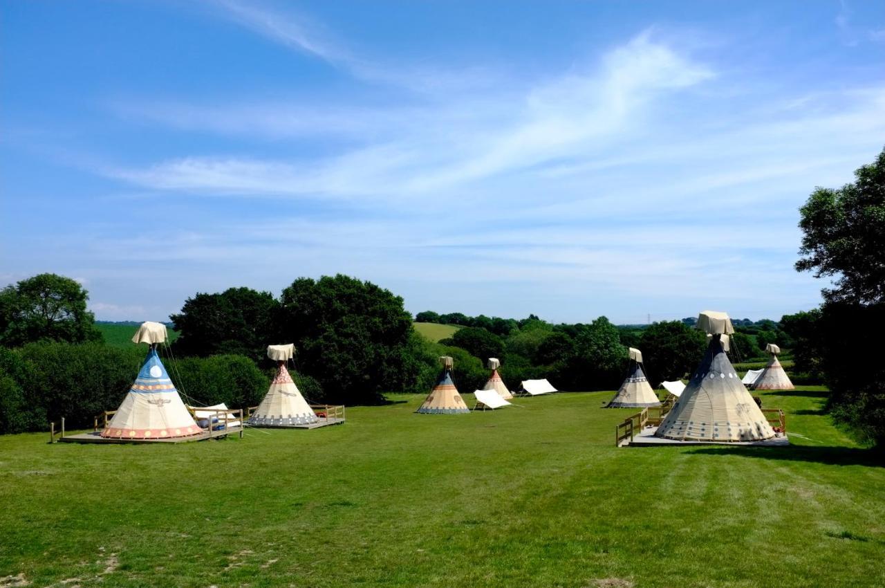 Big Sky Tipi Holidays Wartling Kültér fotó
